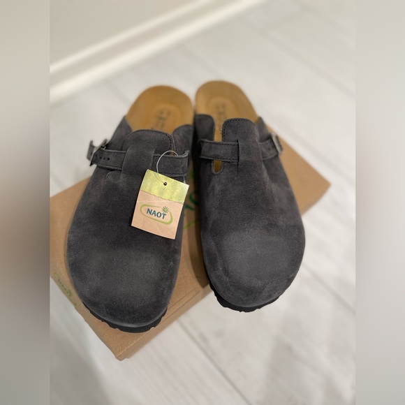 NAOT Spring clogs slip on - Picture 9 of 10